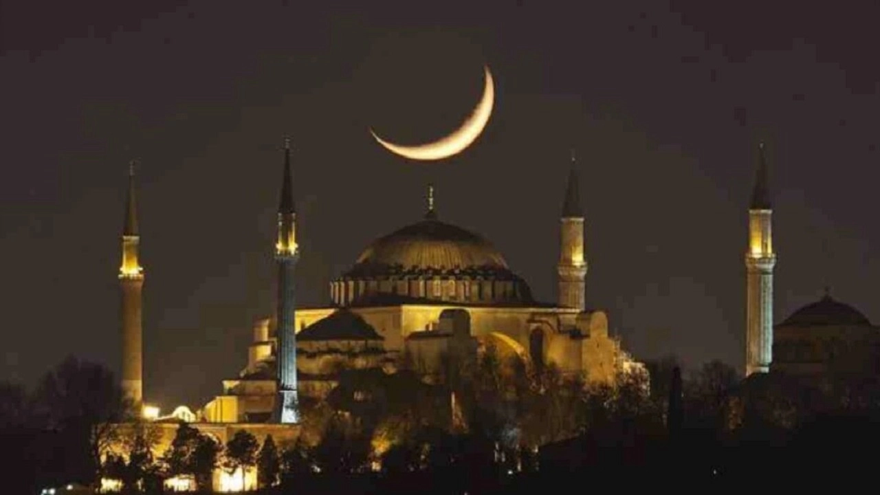 দেশের আকাশে শাবান মাসের চাঁদ দেখা যায়নি, বুধবার থেকে মাস শুরু