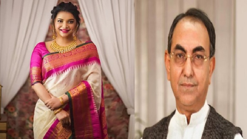 শিল্পী শবনম ফারিয়ার বাবাকে স্মরণ করে মির্জা আব্বাসের ধৈর্য নিয়ে স্ট্যাটাস