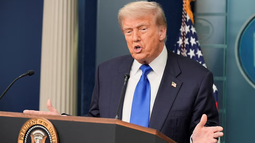 ভেনেজুয়েলায় ১৮ মাসে মার্কিন তেল কোম্পানির কার্যক্রম শুরুর ইঙ্গিত ট্রাম্পের