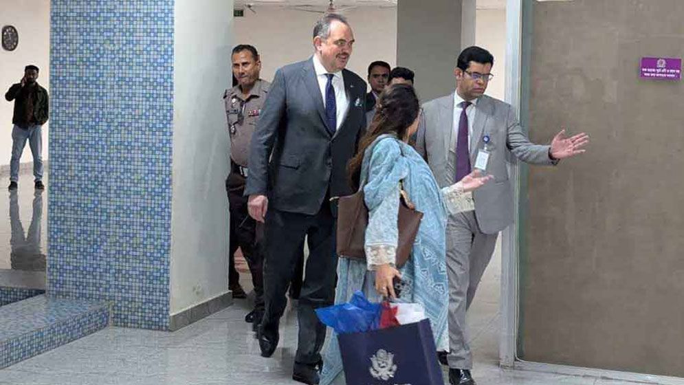 মার্কিন রাষ্ট্রদূতের সঙ্গে প্রধান নির্বাচন কমিশনারের বৈঠক, নির্বাচন পরিস্থিতি নিয়ে আলোচনা