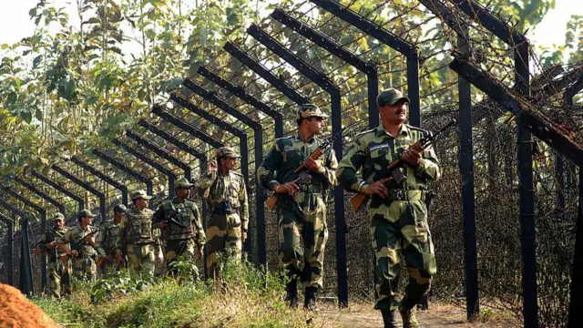 কলকাতা হাই কোর্ট নির্দেশ দিলো সীমান্তরক্ষী বাহিনীর হাতে জমি হস্তান্তরের জন্য