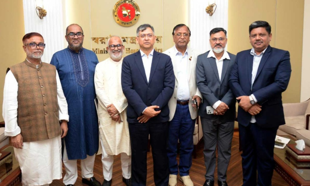 সিটি করপোরেশনগুলিতে নতুন প্রশাসকরা দায়িত্ব গ্রহণ