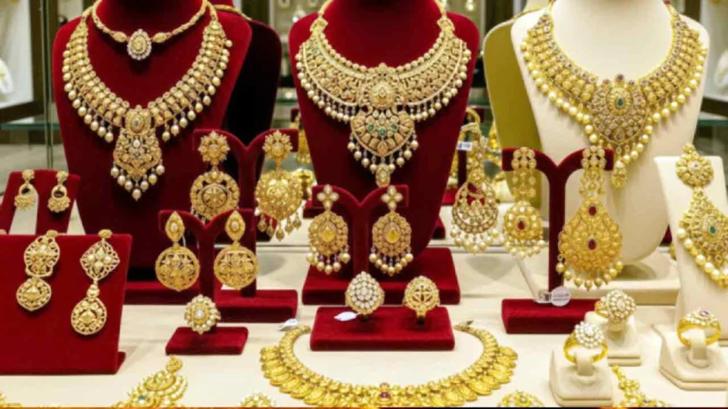 স্বর্ণের দাম আবার বেড়ে ২২ ক্যারেটের এক ভরি ২ লাখ ৬১ হাজার ৪০ টাকা