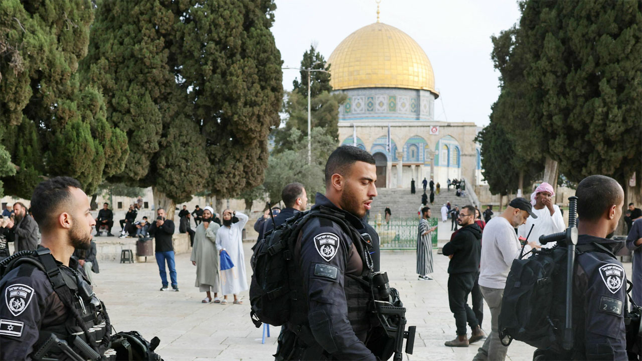 ইসরায়েলের পরিকল্পনায় রমজান মাসে আল-আকসা মসজিদে মুসলিমদের প্রবেশ সীমিত