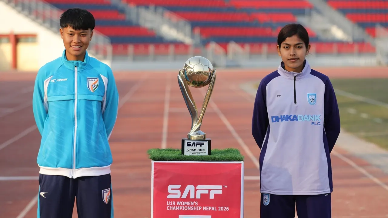 বাংলাদেশ নারী ফুটবল দল সাফ শিরোপার শীর্ষে ফাইনালে