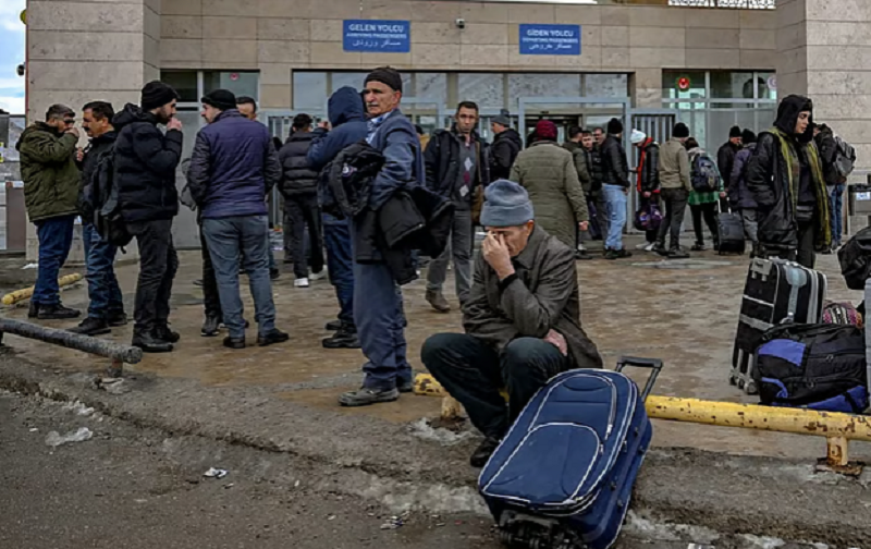ইরানে সম্ভাব্য বিদেশি হামলার গুঞ্জনে জনমনে আতঙ্ক, প্রবাসীরাও উদ্বিগ্ন
