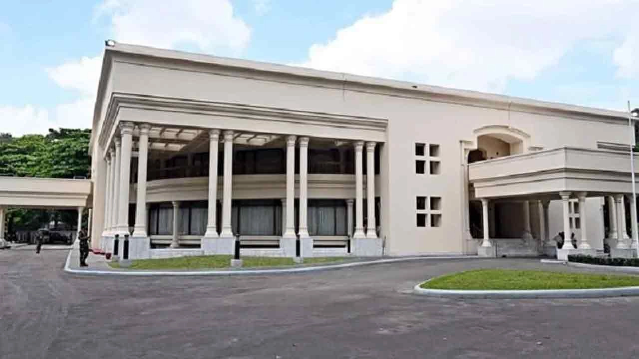 সাবেক উপদেষ্টাদের সরকারি বাসভবন ছাড়ার নির্দেশনা জারি