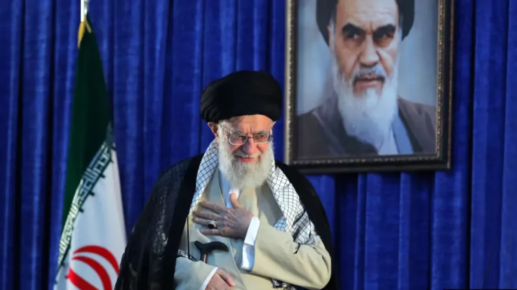 ইরান-যুক্তরাষ্ট্র উত্তেজনায় খামেনি সংকটপরিচালনার নির্দেশনা জারি