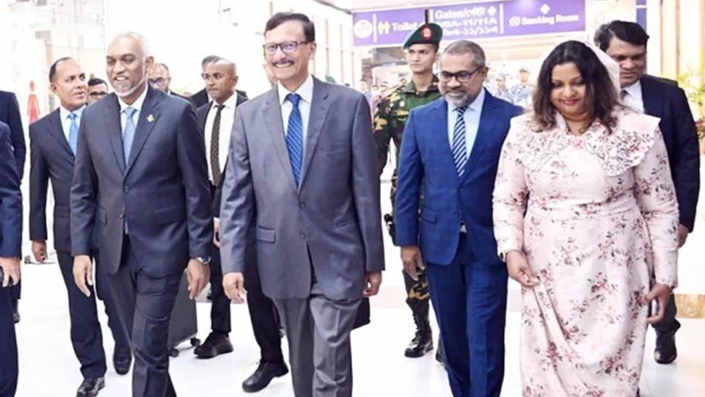 মালদ্বীপের প্রেসিডেন্টের ঢাকা আগমন, নতুন মন্ত্রিসভার শপথে অংশগ্রহণ