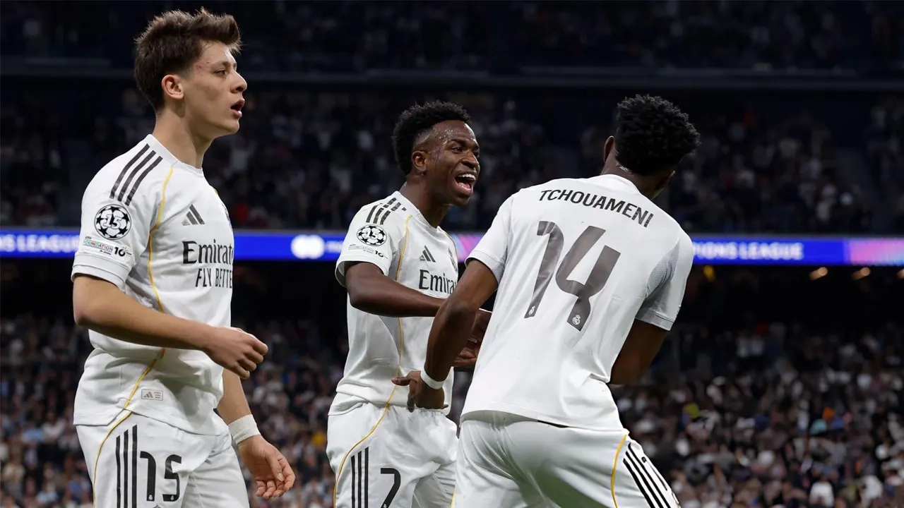 চ্যাম্পিয়নস লিগে ঘুরে দাঁড়িয়ে শেষ ষোলোয় রিয়াল মাদ্রিদ