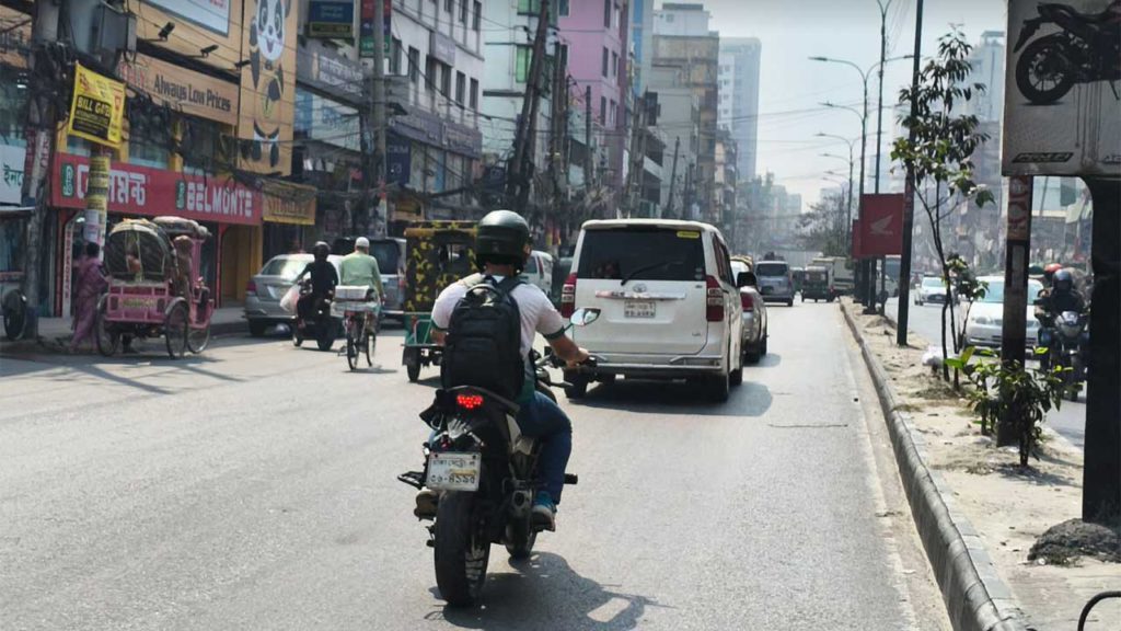 নির্বাচন-পরবর্তী নিষেধাজ্ঞা প্রত্যাহার, রাজধানীতে যান চলাচল স্বাভাবিকের পথে
