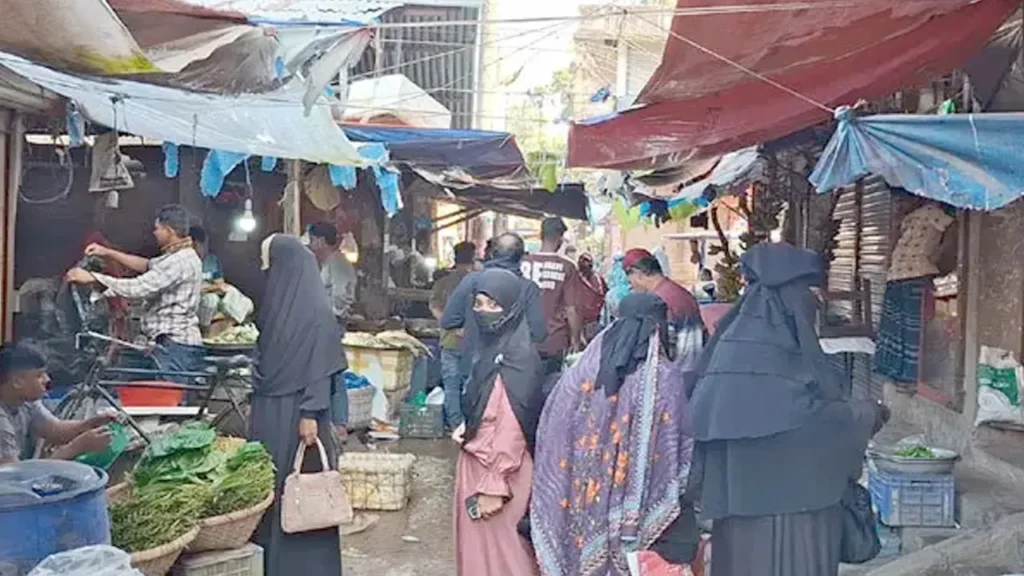 ৫৬ বছর ধরে ভোট দেন না  ফরিদগঞ্জের রূপসা দক্ষিণের নারীরা