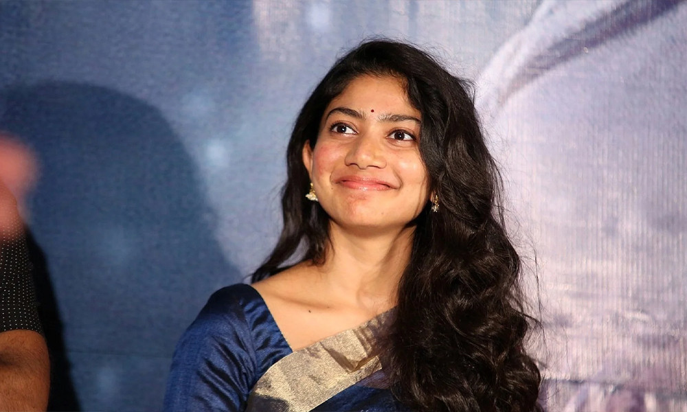 সাই পল্লবী অভিনয় করবেন এম এস সুব্বুলক্ষ্মীর বায়োপিকে