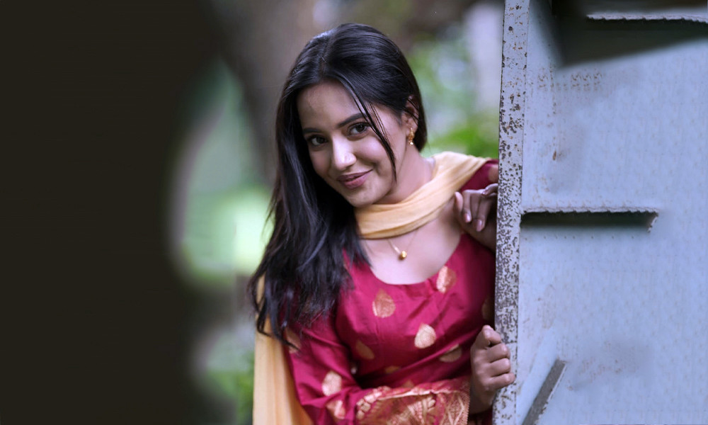 ছোট পর্দার অভিনেত্রী সামিরা খান মাহি সাময়িক অভিনয় বিরতি নিলেন