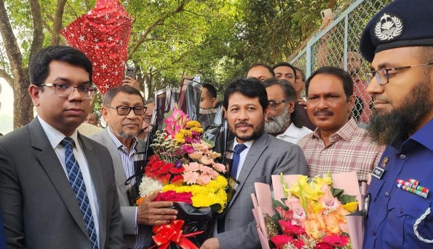 স্বাস্থ্যখাতে আধুনিকায়ন ও পরিষেবা সম্প্রসারণে সরকার উদ্যোগী