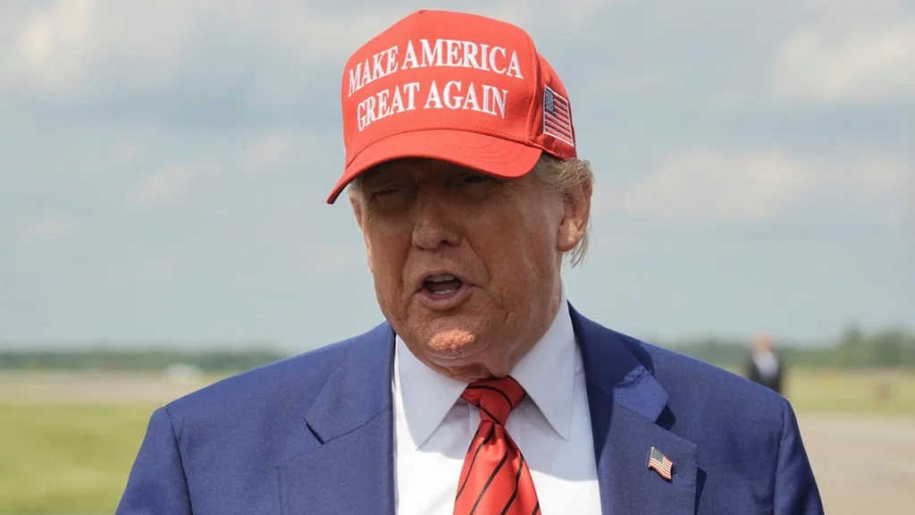 যুক্তরাষ্ট্রে প্রেসিডেন্ট ট্রাম্পের বয়স ও অসংলগ্নতার বিষয়ক জনমত জরিপ প্রকাশ