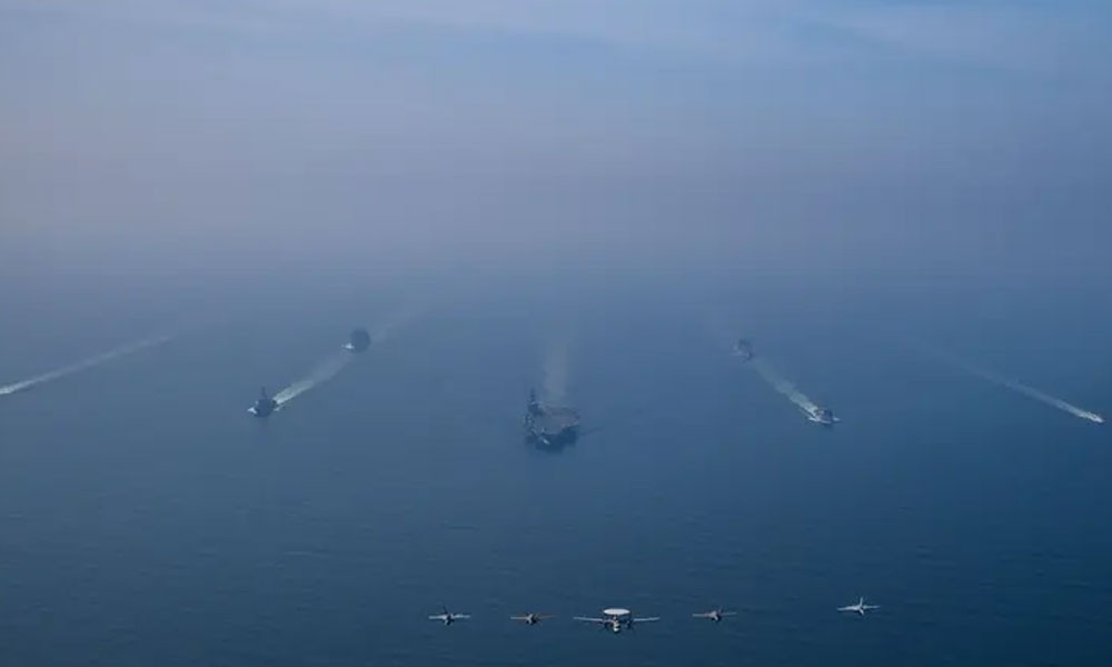 ইরান–মার্কিন উত্তেজনার প্রেক্ষাপটে মধ্যপ্রাচ্যে দ্বিতীয় বিমানবাহী রণতরী মোতায়েন বিবেচনায় ট্রাম্প