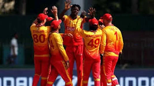 পেস আক্রমণের দাপটে ওমানকে হারিয়ে টি–টোয়েন্টি বিশ্বকাপ শুরু জিম্বাবুয়ের