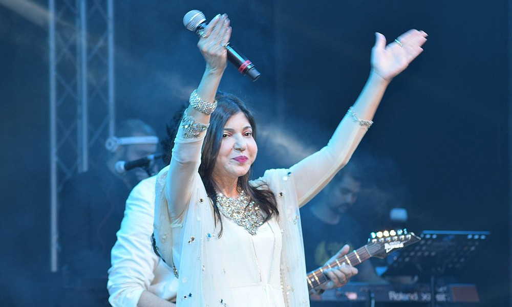 অলকা ইয়াগনিকের গানজীবন স্থগিত, বিরল স্নায়বিক সমস্যায় আক্রান্ত