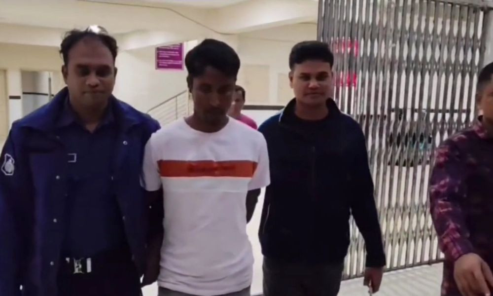 গোবিন্দগঞ্জে সপ্তম শ্রেণির ছাত্রীকে ধর্ষণের অভিযোগে শ্রমিক গ্রেপ্তার, মামলা দায়ের