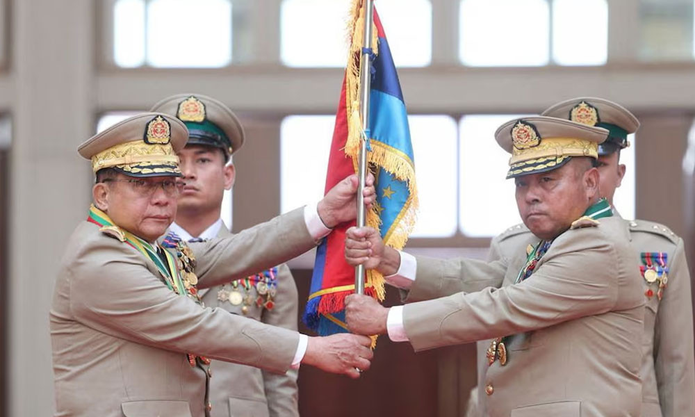 মায়ানমারে ভাইস প্রেসিডেন্ট পদে মিন অং হ্লাইং নির্বাচিত