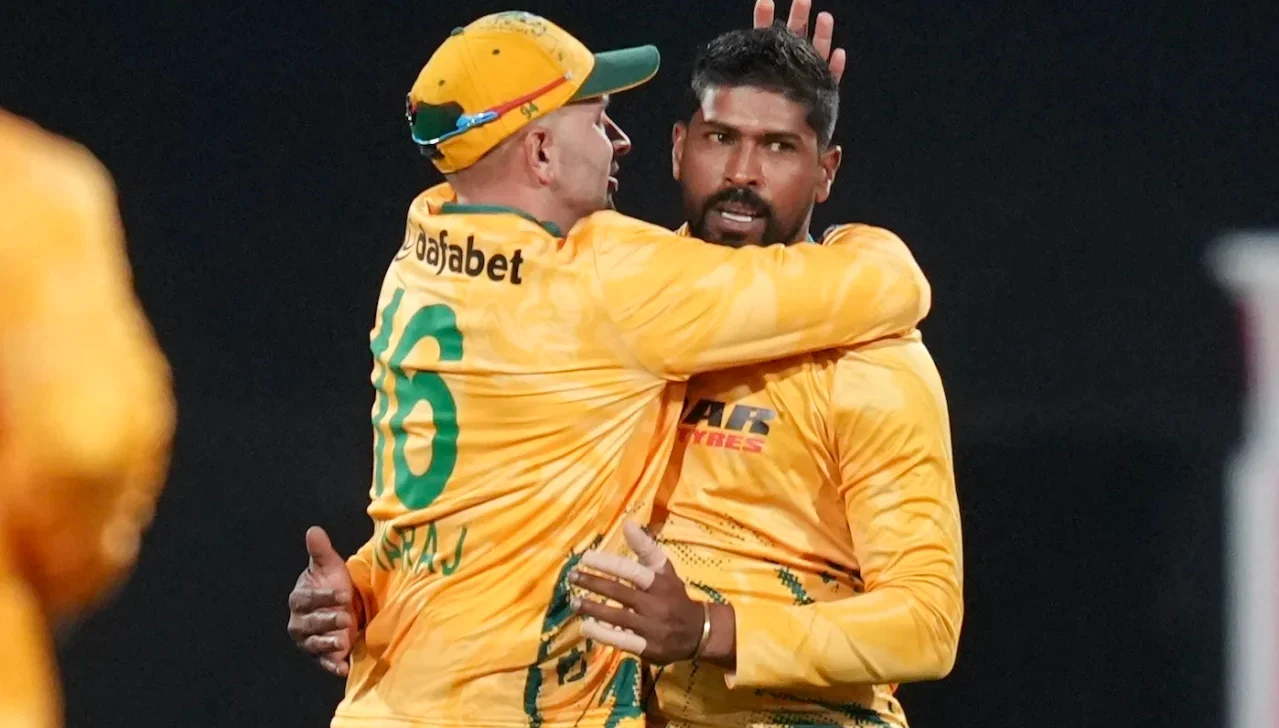 দক্ষিণ আফ্রিকা নিউজিল্যান্ডকে ১৯ রানে হারিয়ে সিরিজে সমতা আনে