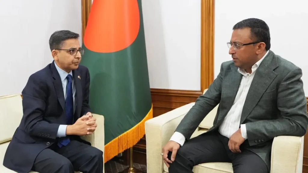 প্রধানমন্ত্রীর পররাষ্ট্র উপদেষ্টার সঙ্গে ভারতের হাইকমিশনারের সৌজন্য সাক্ষাৎ