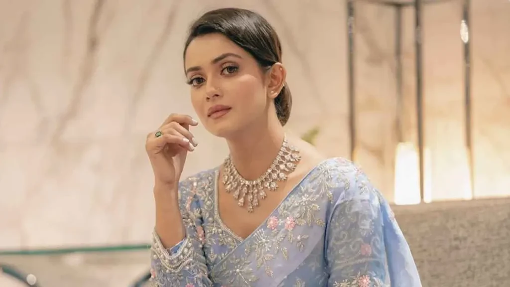 শুটিং পরিবেশের বাস্তবতা তুলে ধরে : ‘গা থেকে গন্ধ আসা’ মন্তব্যকে ব্যক্তিগত আক্রমণ বললেন তানজিন তিশা