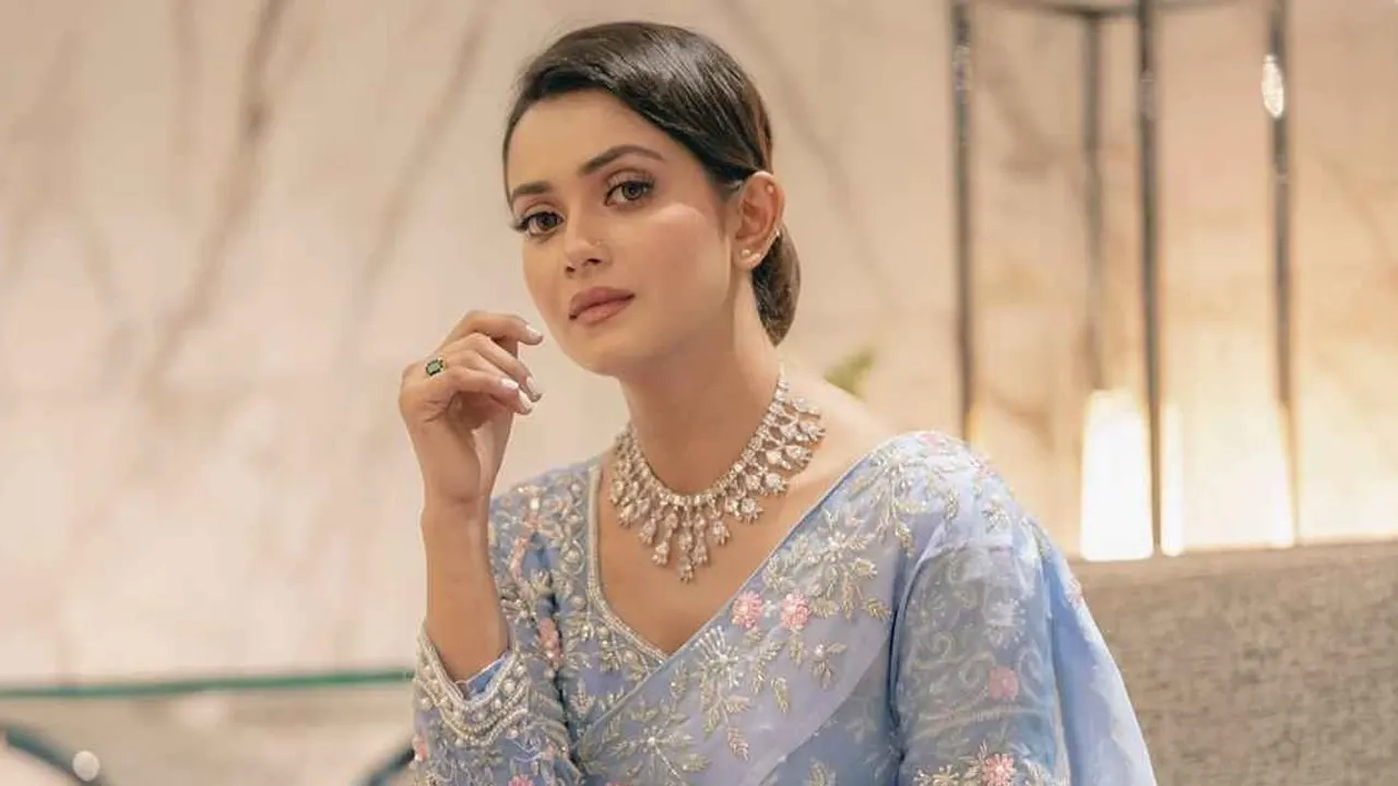 শুটিং পরিবেশের বাস্তবতা তুলে ধরে : ‘গা থেকে গন্ধ আসা’ মন্তব্যকে ব্যক্তিগত আক্রমণ বললেন তানজিন তিশা