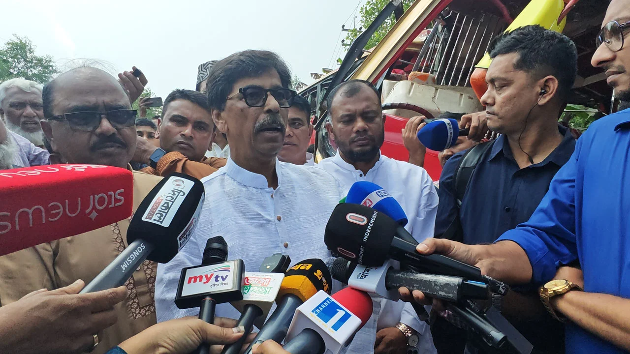 ঢাকা-চট্টগ্রাম মহাসড়কে লেভেলক্রসিংতে অটোমেটিক গেট নির্মাণের পরিকল্পনা ঘোষণা