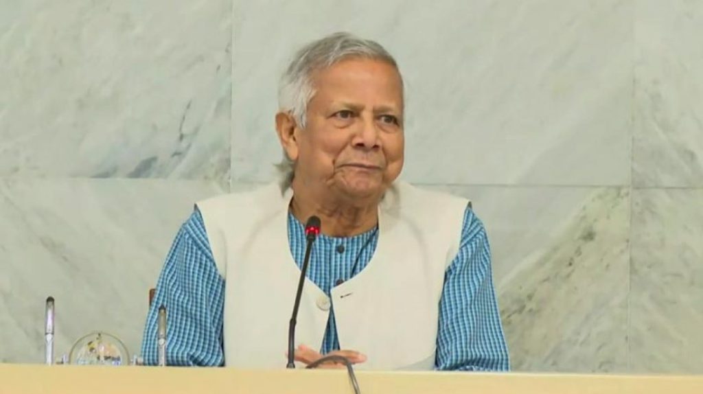 বাংলাদেশ সরকার ৯ বিলিয়ন ডলারের ঋণ ব্যবস্থাপনা: বিশ্লেষকদের সতর্কবার্তা