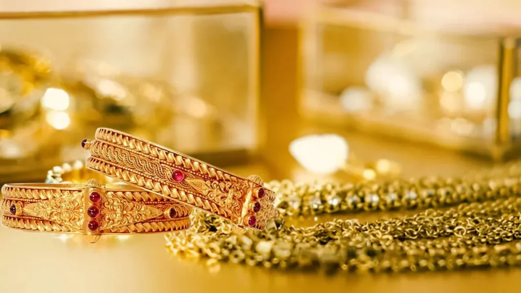 স্বর্ণের দাম আবারও বাড়লো, ২২ ক্যারেটের মূল্য ভরিতে ২ লাখ ৭৭ হাজার ছাড়াল