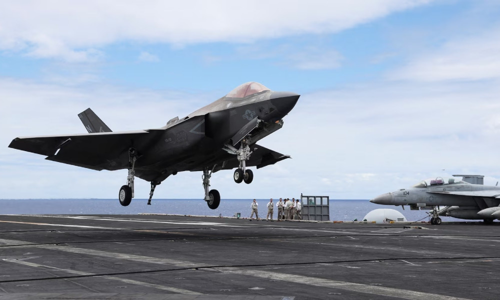 ইরানের আকাশসীমায় মার্কিন এফ-৩৫ যুদ্ধবিমানের জরুরি অবতরণ, পাল্টাপাল্টি দাবি