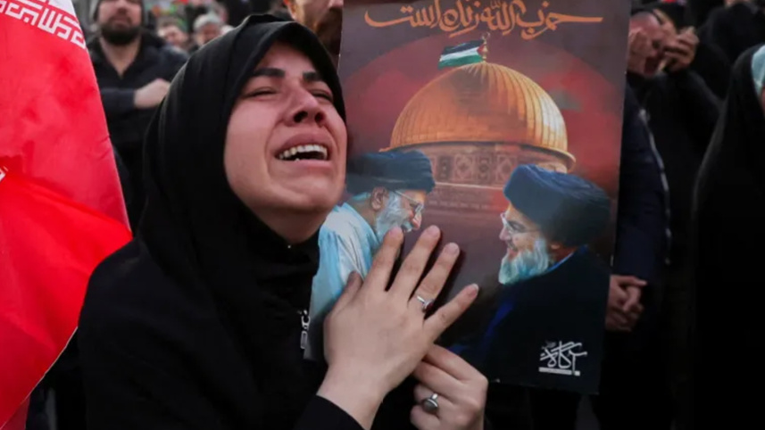 ইরানের সর্বোচ্চ নেতা আয়াতুল্লাহ আলি খামেনি নিহত, দেশজুড়ে শোক ও পাল্টা হামলার হুমকি