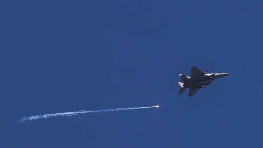 হিজবুল্লাহ চালিয়েছে সীমান্ত ও অভ্যন্তরীণ একাধিক হামলা, ইসরাইলি ট্যাংক ধ্বংসের দাবি