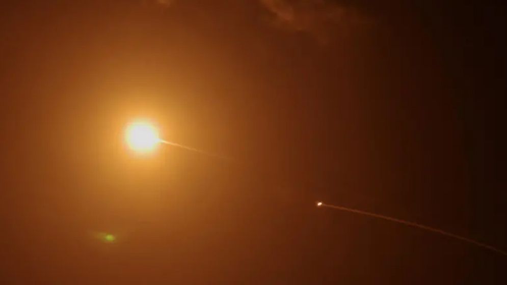 ইসরায়েলি মধ্যাঞ্চলে হিজবুল্লাহর ক্ষেপণাস্ত্র হামলা, হতাহতের খবর নেই