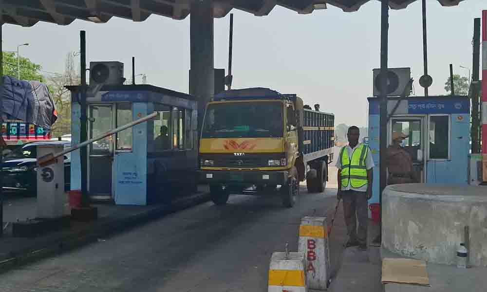 ঈদ যাত্রায় যমুনা সেতুতে বেড়েছে যানবাহন চলাচল, টোল আদায় প্রায় ২.৮৫ কোটি টাকা