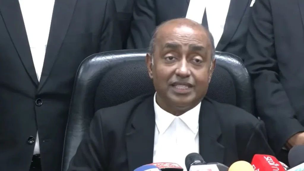 দুর্নীতির অভিযোগে ট্রাইব্যুনালের প্রসিকিউটর চাকরিচ্যুত, অ্যাটর্নি জেনারেল অফিসেও অনিয়মে কঠোর ব্যবস্থা নেওয়ার হুঁশিয়ারি