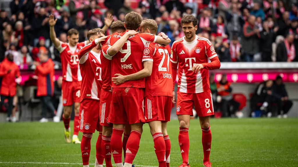 বায়ার্ন মিউনিখ ও পিএসজির দাপুটে জয়