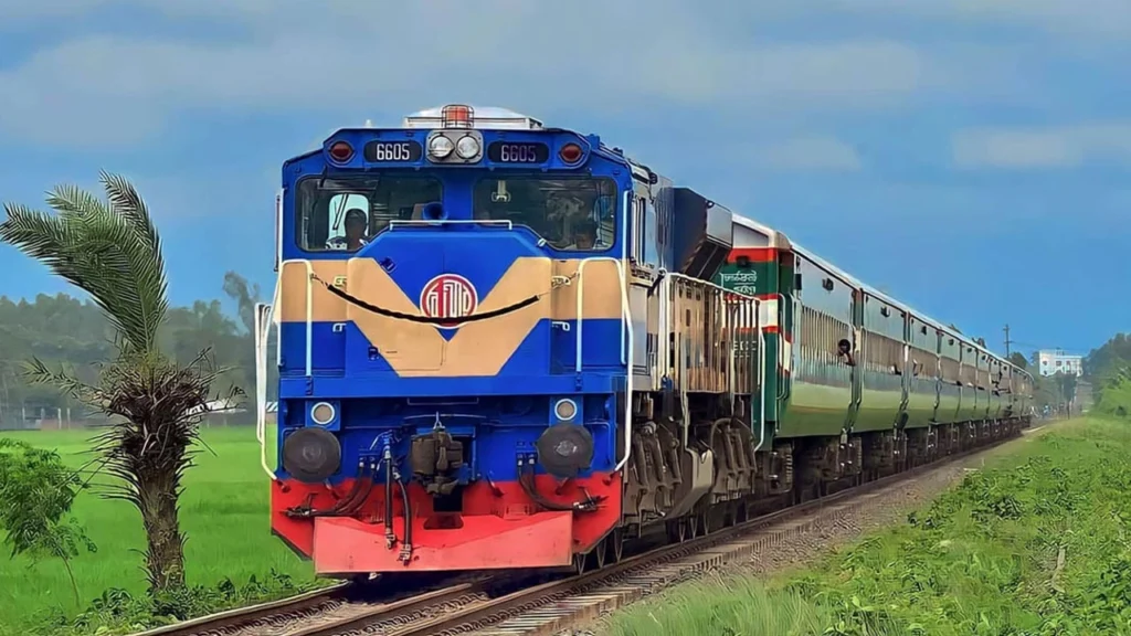 অন্তঃনগর ট্রেনে ঈদুল ফিতরের বিশেষ অগ্রিম টিকিট বিক্রি শুরু