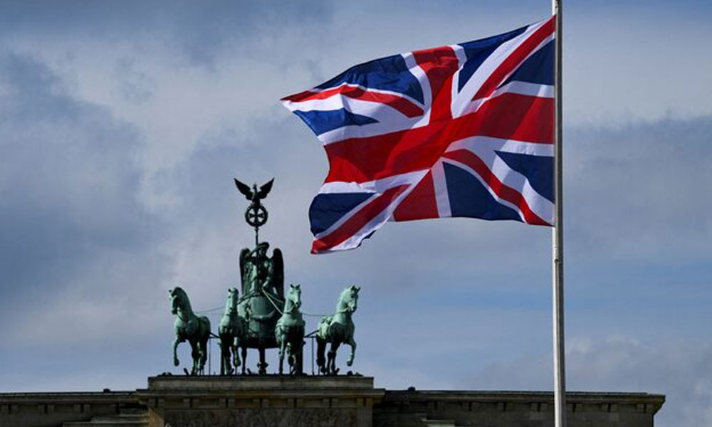 ব্রিটেনে নতুন প্রজন্মের জন্য ধূমপান নিষিদ্ধ: পাস হলো ঐতিহাসিক ‘টোব্যাকো অ্যান্ড ভেপস বিল’