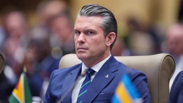 কুয়েতে মার্কিন ঘাঁটিতে ড্রোন হামলা নিয়ে তথ্যের ভিন্নতা, নিহত ৬ সেনা