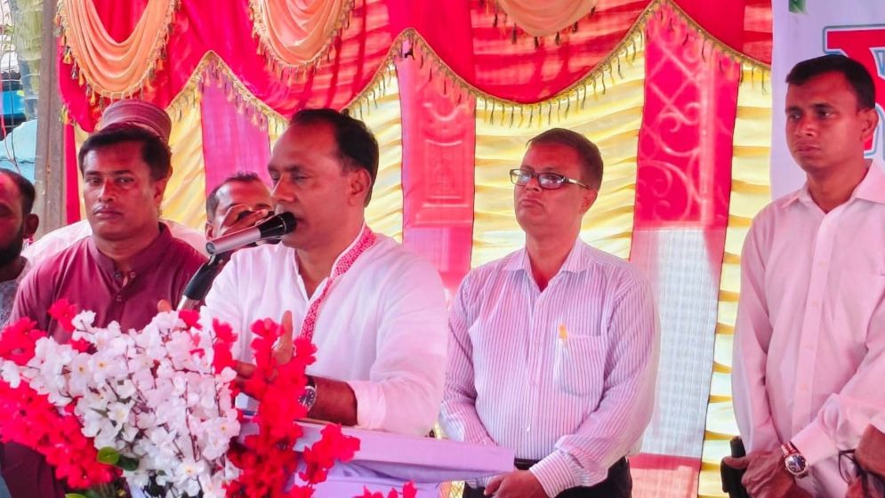 প্রাথমিক শিক্ষকদের রাজনৈতিক কার্যক্রম থেকে বিরত থাকার আহ্বান ডেপুটি স্পিকারের