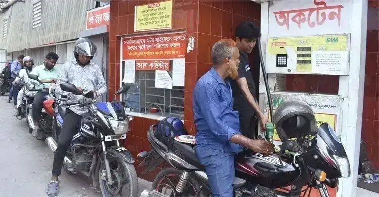 রাজধানীতে ‘ফুয়েল পাস’ চালুর প্রভাবে স্বস্তি, জ্বালানি সংগ্রহের অপেক্ষার সময় কমল