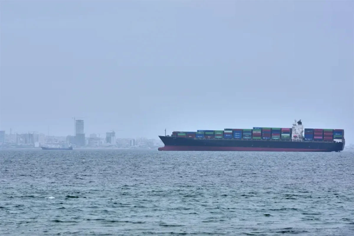 হরমুজ প্রণালীতে রুশ জাহাজ চলাচলে বিশেষ শুল্ক ছাড় দিচ্ছে ইরান