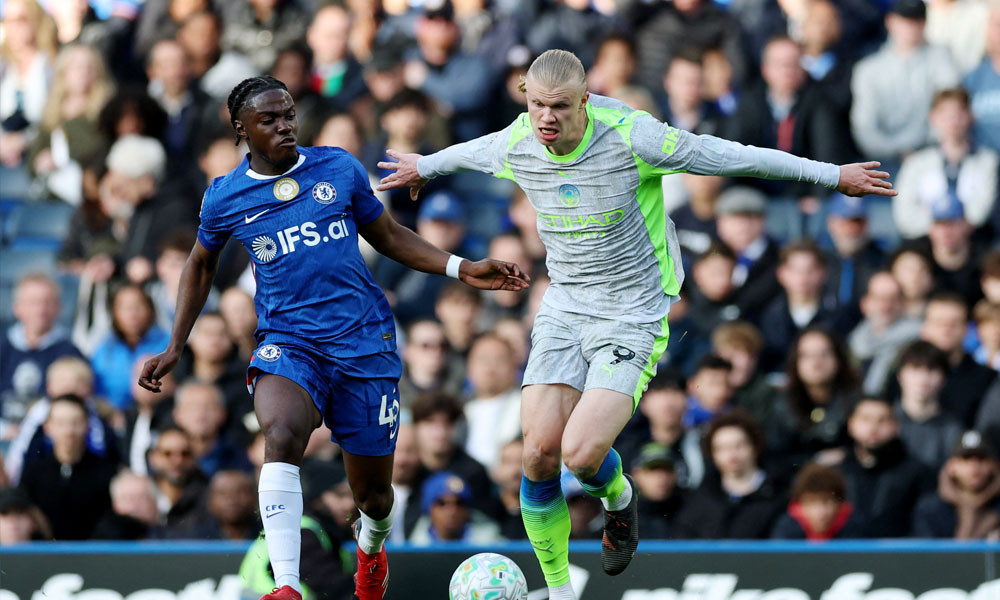 চেলসিকে হারিয়ে শিরোপা লড়াইয়ে ব্যবধান কমাল ম্যানচেস্টার সিটি