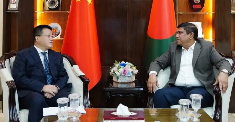 ঢাকা ও বেইজিংয়ের মধ্যে সামরিক ও কৌশলগত সম্পর্ক জোরদারে গুরুত্বারোপ