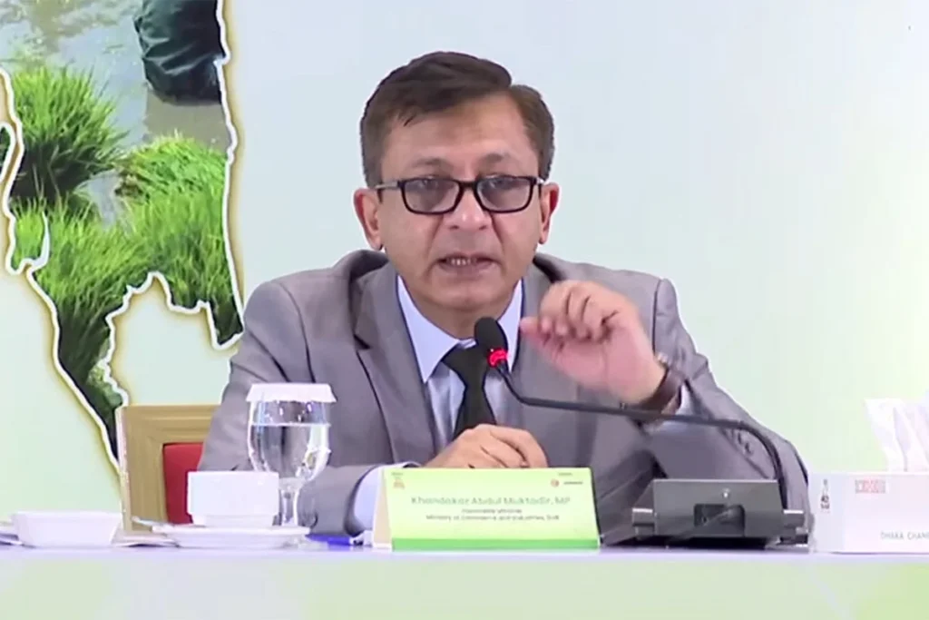 ব্যবসায়ীদের ওপর করের অতিরিক্ত চাপ না বাড়ানোর আশ্বাস বাণিজ্যমন্ত্রীর