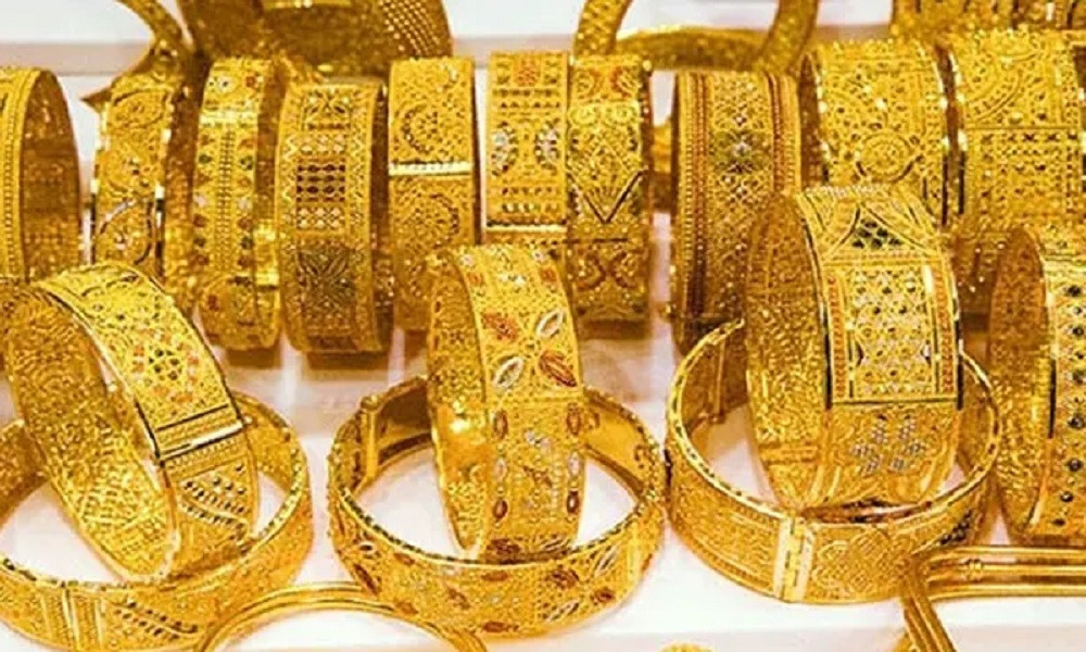 রেকর্ড উচ্চতায় স্থির সোনার বাজার: ভরিপ্রতি দাম ২ লাখ ৫০ হাজার টাকা ছাড়াল