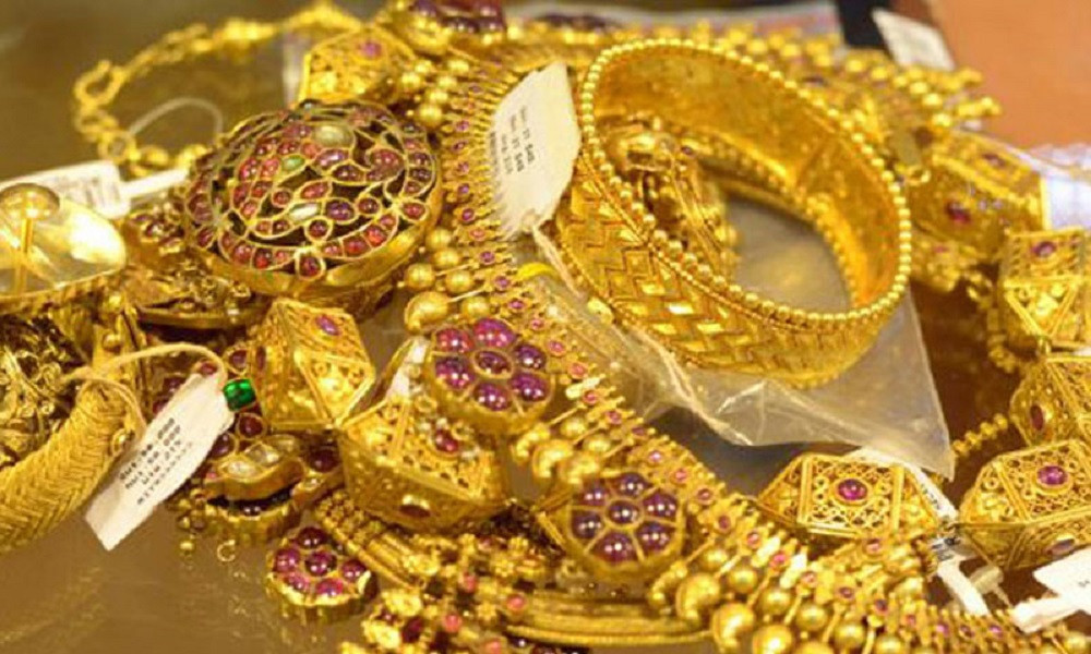 দেশের বাজারে সোনা ও রুপার দামে বড় পতন: ২২ ক্যারেট সোনার ভরি ২ লাখ ৪৬ হাজার ৯২৭ টাকা